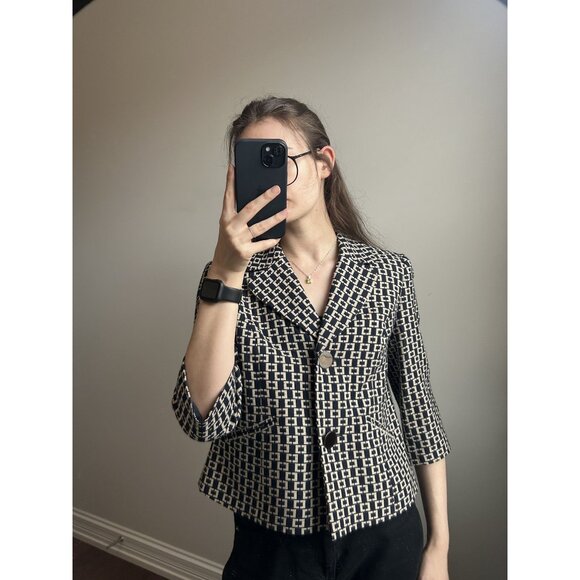 Retro Design 2 Button Blazer - Picture 5 of 8